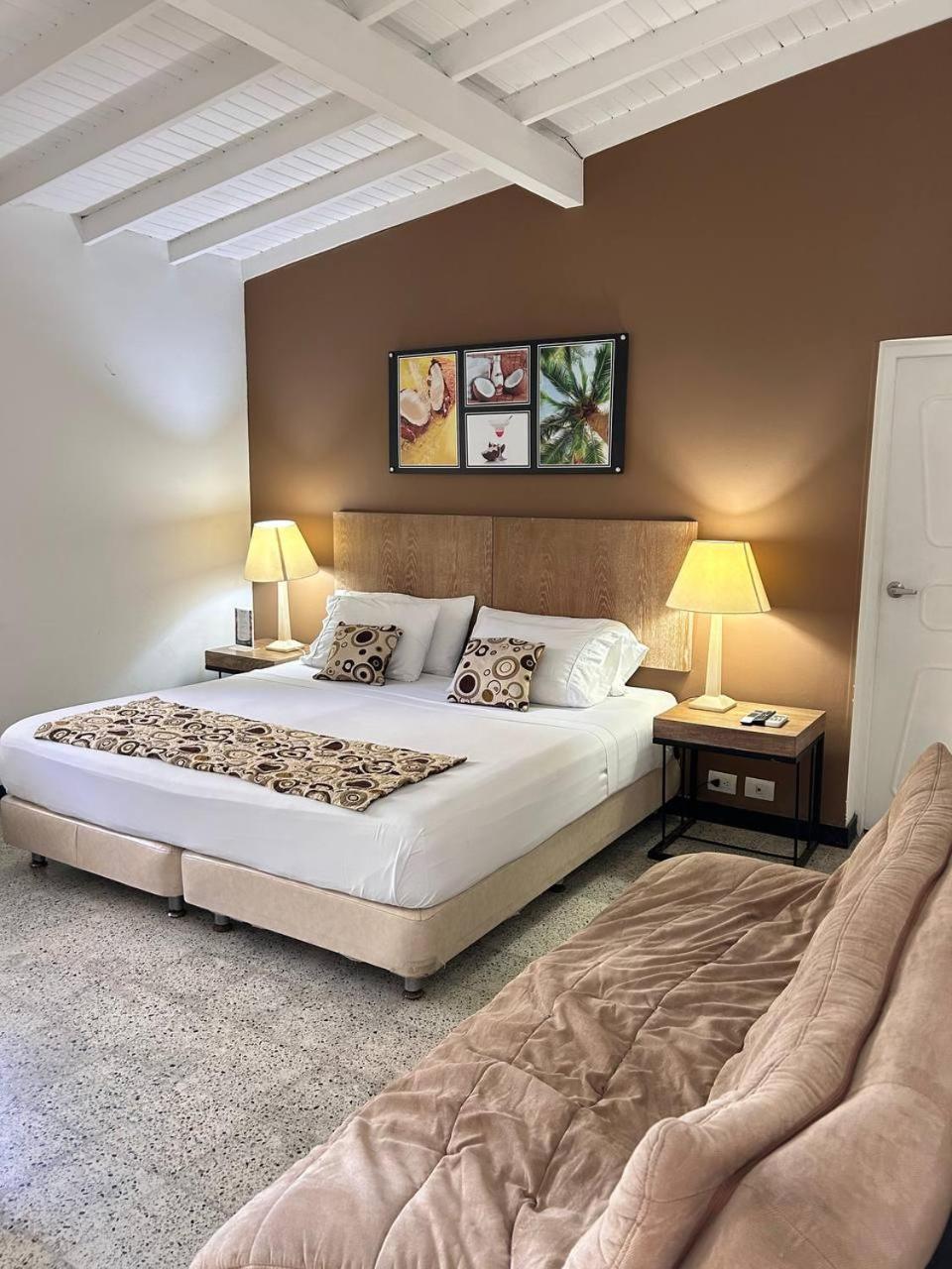 Hotel Aromax Del Campestre メデジン エクステリア 写真