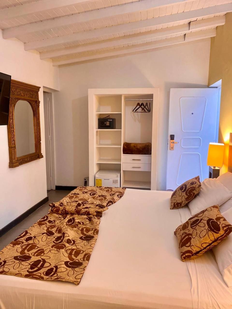 Hotel Aromax Del Campestre メデジン エクステリア 写真